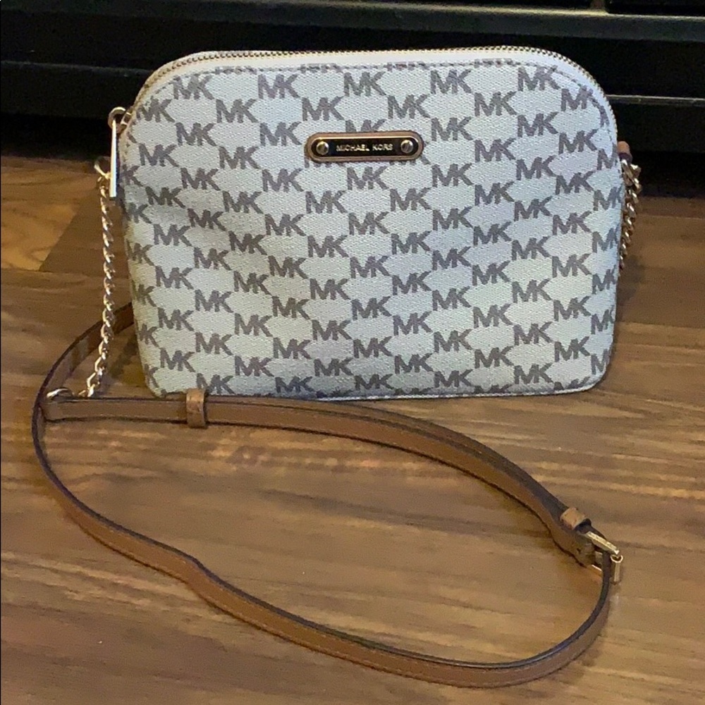 Michael Kors cross body